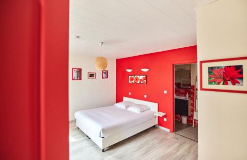 Saint-Barthelemy Bed & Breakfast | Discover Laouen Blavezh'ti: Oceanfront Escape with Pool