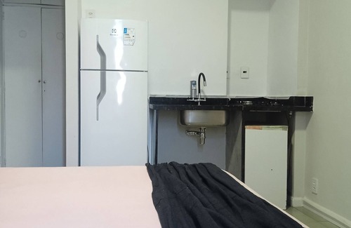 Santa Teresa Cabin | Cozy Lapa Apartment for Two with Kitchen & Spa Amenities
