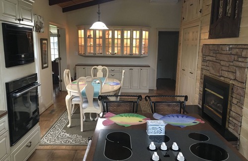 Side Lake House | Unforgettable Stay at Lap of Luxury on Little Sturgeon