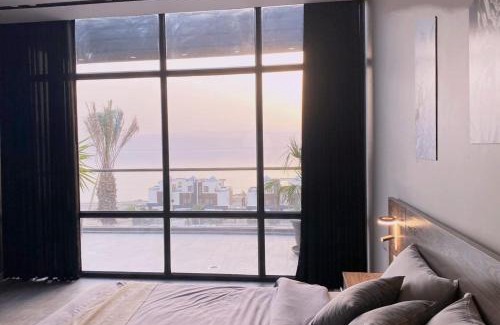 Sweimeh Ski Chalet | Elegant Laperla Chalet: Oceanfront Retreat with Pool