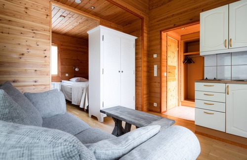 Rovaniemi Hotel | Discover Lapland Hotels Ounasvaara Chalets with Pool & Spa