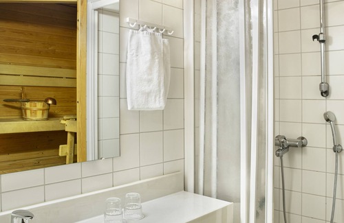 Saariselka Hotel | Discover Lapland Hotels Riekonlinna: Family-Friendly Getaway