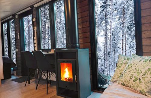 Kolari Ski Chalet | Cozy HILLA Minimökki: Sauna, Fireplace, and Pet Friendly
