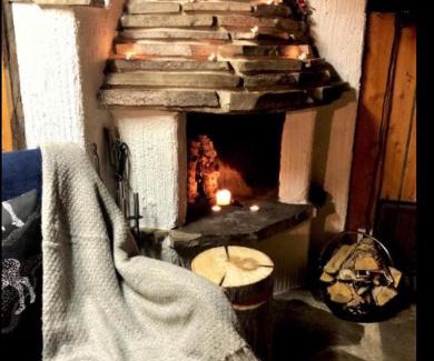 Pyhatunturi House | Discover Lapland Tunturimaja: Ski, Sauna & Dining in Pyhä