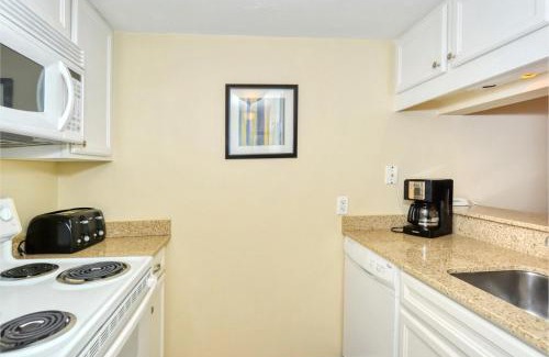 Longboat Key Apartment | Relax at LaPlaya 101E: Private Beach & Ocean Views Await!