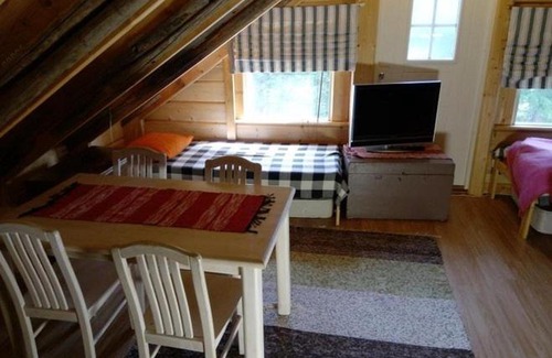 Yllasjarvi Apartment | Discover LappHouse Ylläs: Family-Friendly Retreat with Hot Tub