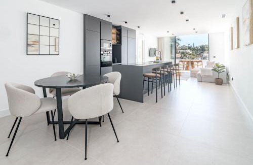 Benahavis Apartment | LAQ75 - Scenic Apartment with Pool and Family-Friendly Vibes