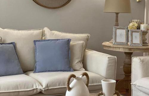 Cerdeira Apartment | Discover Oceanfront Comfort at Lar da Revolta Hotel
