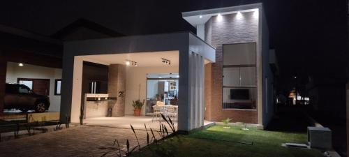 Bananeiras House | Pet-Friendly Retreat at Lar das Cerejeiras - Rated 9.8/10