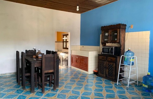Del Cerrillo House | Colonial House with Garden in Downtown - Rated 10/10 by Guests