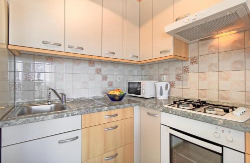 Vilanija Apartment | Family-Friendly Getaway at Lara Apartments with Top Ratings