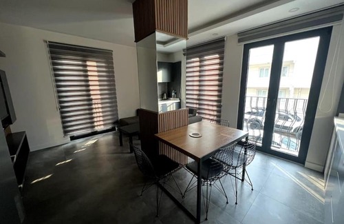 Eski Lara Apartment | Discover Lara's Homes: Cozy 1-Floor Escape Awaits
