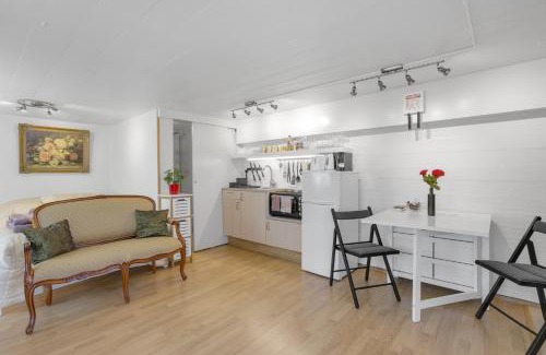 Laugardalur Apartment | Cozy Lara Studio in Laugardalur Valley, Reykjavík
