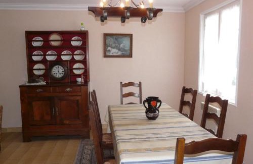 Pouldreuzic House | Pet-Friendly Getaway at Laraon, Maison à Pouldreuzic