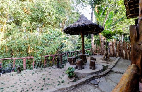 Kalirejo House | Discover Larasati Homestay: Your Budget-Friendly Getaway
