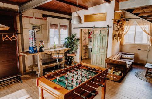 Castillo de Bayuela House | Discover LARCADE Loft Industrial: Pet-Friendly Comfort Awaits
