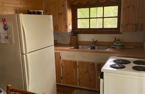 Cook Cabin | Relax at Larch Cabin: Oceanfront Retreat with Pool & Spa