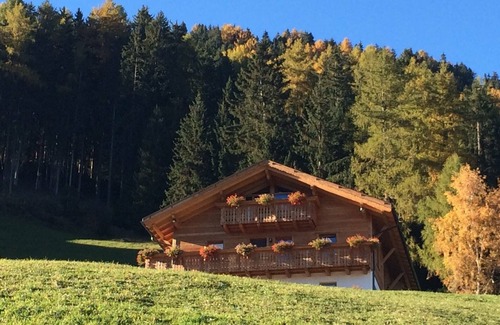 Vallarga Apartment | Relaxing Mountain Getaway with Family-Friendly Amenities