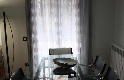 Logrono City Centre Apartment | Experience LarDviura: Rated 9.7/10 for Your Stay