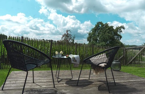 Simprechtshausen House | Perfect Retreat for Families with Pets and Spa Amenities