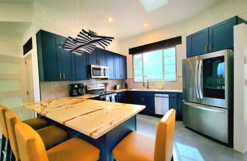 Telesis Estates Cottage | Inviting Artist Studio with Mountain Views & Heated Pool