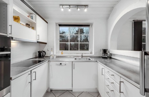 Lodbjerg Hede Cottage | Spacious 6-Bedroom Retreat in Scenic Ringkøbing