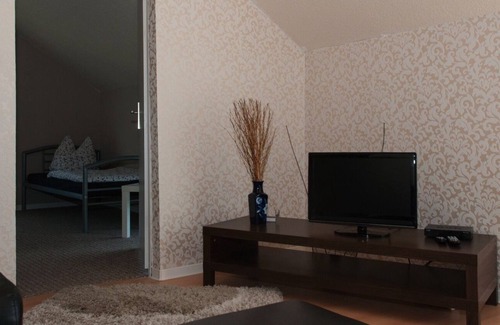 Hohenhaus Apartment | Large 2 bedroom Wohnug near Fair
