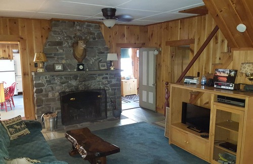 Monson Cabin | Experience Lake Hebron: Spacious 2-Story Cabin Retreat