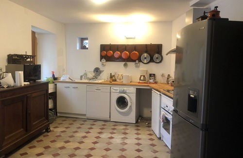 Florac House | Spacious House with Garden & Pool in Florac Center