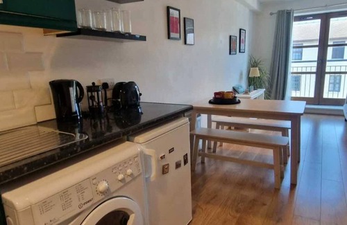 Portobello Apartment | Large 2bd at trendy Portobello, Dublin city centre
