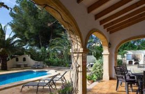 Urbanizacion La Mandarina Villa | Large 3 bedroom private villa with pool and WIFI (Tourist License Pending)