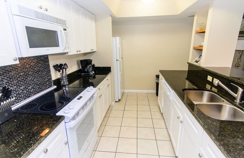 Fairfield Harbour House | Spacious 3-Bedroom Townhome with Pool and Lake View