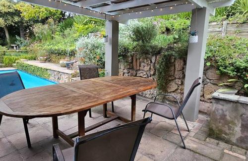 Knysna House | Large 3 x Bedroom Garden Oasis!