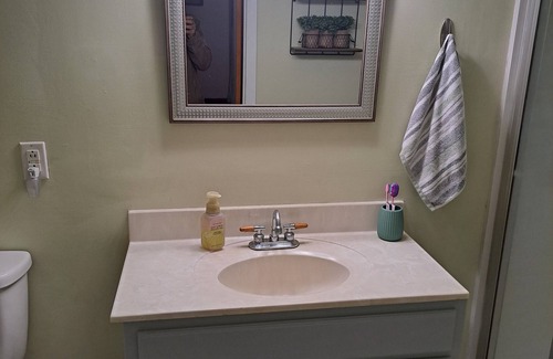 Arkport House | Large 4-bedroom house in Arkport NY with A/C, WiFi. Sleeps 10