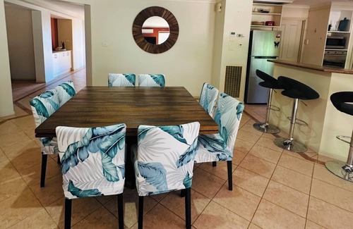 Mulwala House | Large 4-bedroom house with In ground pool in Mulwala with AC