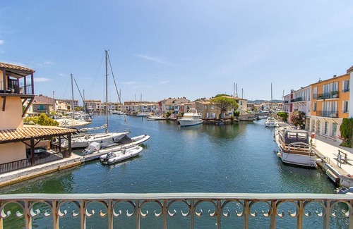 Port Grimaud Apartment | Spacious 4-Room Apartment in Port Grimaud, Near Beach