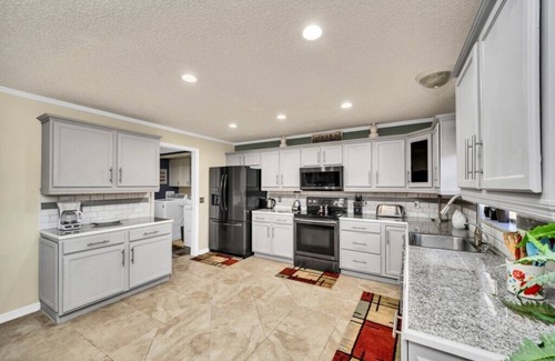 Kissimmee Villa | Spacious 5-Bedroom Retreat Near Top Attractions & Pool