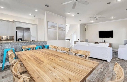 Fort Walton Beach - Destin House | Pet-Friendly 5BR Home with Ocean Views - Steps to Beach