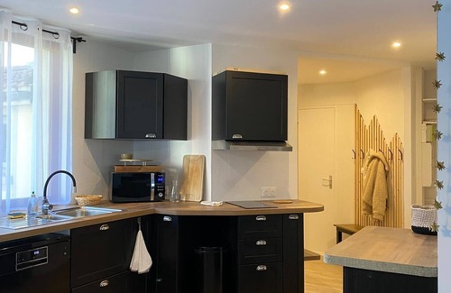 Ax-les-Thermes Apartment | Large 6-8 person apartment 300m from the cable car