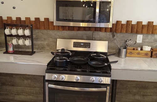 Woodridge House | Large 7B/3B Villa w/Indoor Pool, Hot Tub, Slps 16