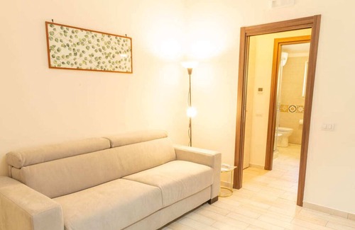 Ospedaletto D'Alpinolo Apartment | Large and spacious apartment surrounded by greenery (Canapino 6)