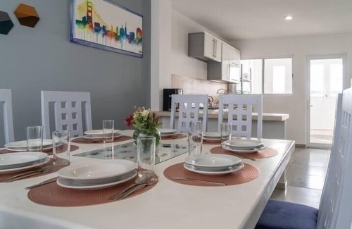 Queretaro Apartment | Large and warm Apartment-House WiFi, Family Friendly