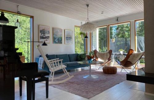 Rovaniemi House | Spacious and Beautiful House: Pet-Friendly Retreat for Families