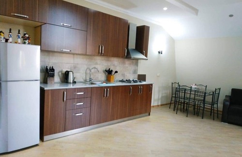 Old Boulevard Apartment | Bright and Inviting Apartment for Your Next Stay
