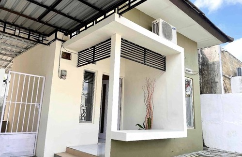 Cilandak House | Budget-Friendly Family Guesthouse in Graha Permata Kota