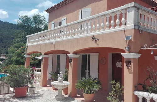 Sollies Pont Villa | Vibrant Family Villa in Central Provence with Pool & Spa