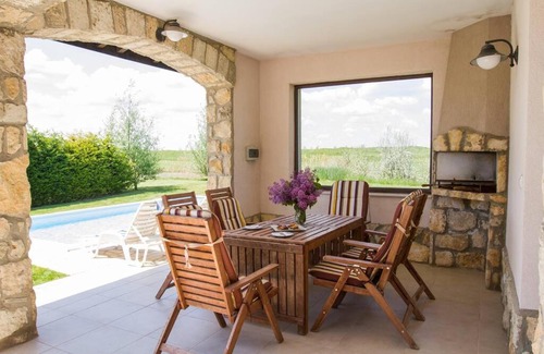 Balchik Villa | Bright Private Villa with Pool - Perfect for Families and Pets