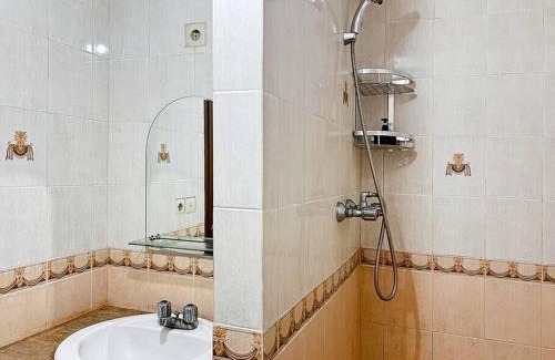 Karet Apartment | Large and Strategic Apt 3BR with WiFi & Pool