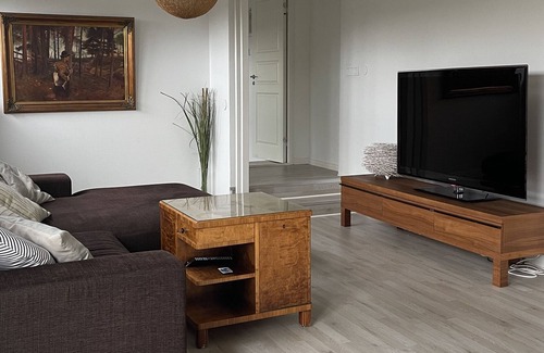 Nyhamnslage House | Stylish Family Retreat Just 200m from the Beach