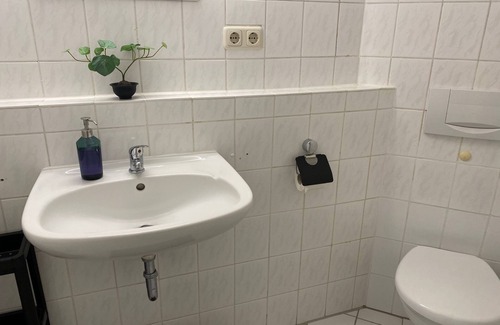 Limmer Condo | Spacious 4-Bedroom Apartment with WiFi and Pet-Friendly Perks